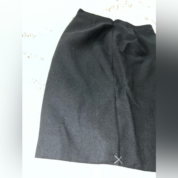 NWT J.Crew No 2 Wool Pencil Skirt Black in size 00 - Picture 6 of 11